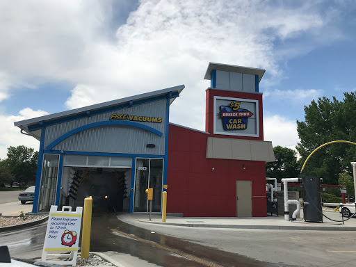 Car Wash «Breeze Thru Car Wash - Main St Longmont», reviews and photos, 2025 Main St, Longmont, CO 80501, USA