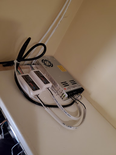 Electrician «Los Angeles Electrician», reviews and photos, 906 N Doheny Dr, West Hollywood, CA 90069, USA