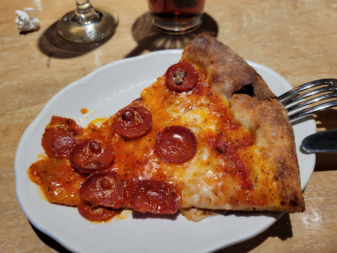 #1 best pizza place in Chicago - Chicago Pizza Tours