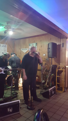 Seafood Restaurant «Hilltop Crab House», reviews and photos, 8980 Gap Newport Pike, Toughkenamon, PA 19374, USA