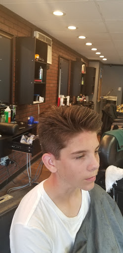 Barber Shop «Classic Blends Barbershop», reviews and photos, 1700 Elmwood Ave, Warwick, RI 02888, USA