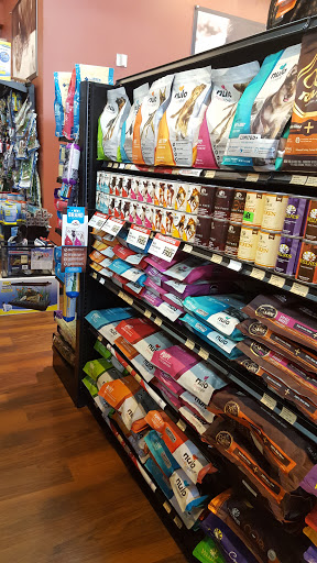 Pet Store «Pet Valu», reviews and photos, 37 Monroe Turnpike, Trumbull, CT 06611, USA