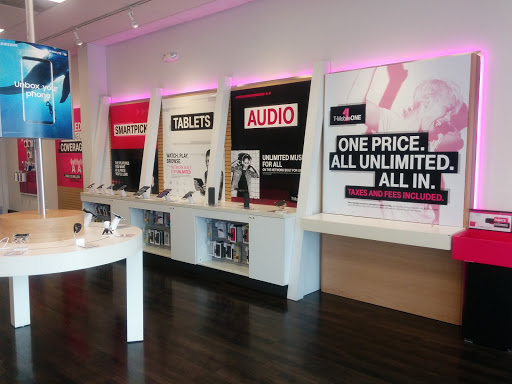 Cell Phone Store «T-Mobile», reviews and photos, 2366 El Camino Real Suite 1, Santa Clara, CA 95050, USA