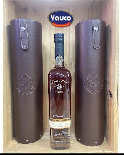 Liquor Store «Yauco Liquor Store», reviews and photos, 2744 W Division St, Chicago, IL 60622, USA