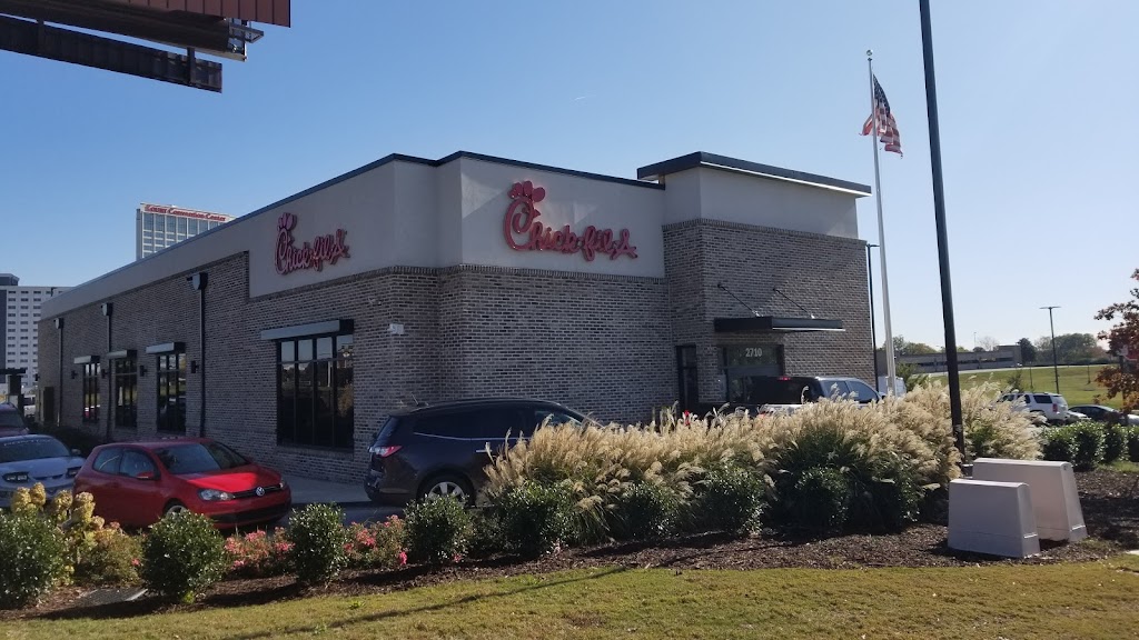ChickfilA Greensboro, NC 27407 Menu, Hours, Reviews and Contact