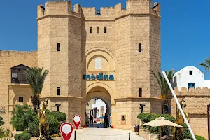 Medina Mediteranea Gate image