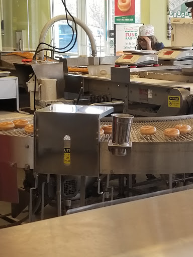 Donut Shop «Krispy Kreme», reviews and photos, 12648 Jefferson Ave, Newport News, VA 23602, USA