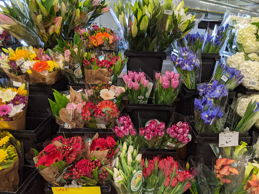 Grocery Store «Whole Foods Market», reviews and photos, 239 N Crescent Dr, Beverly Hills, CA 90210, USA