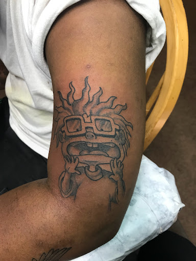 Tattoo Shop «Lucky Stars Tattoo», reviews and photos, 6740 Shannon Pkwy # 8, Union City, GA 30291, USA