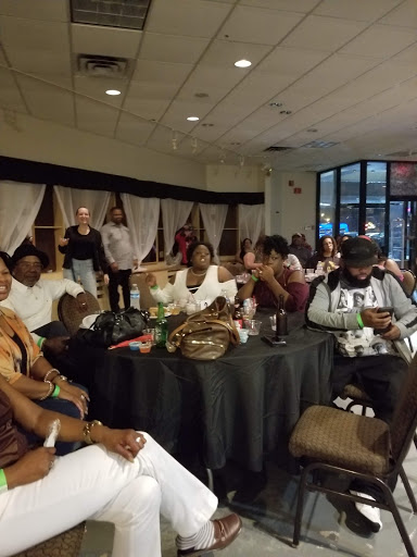 Bar «The Social Club Lounge and Event Venue», reviews and photos, 4419 Crossroads Center, Columbus, OH 43232, USA