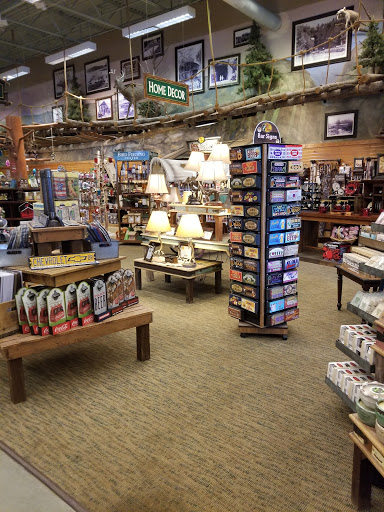 Sporting Goods Store «Bass Pro Shops», reviews and photos, 1972 Power Plant Pkwy, Hampton, VA 23666, USA