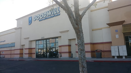 Thrift Store «Power & Baseline Goodwill Retail Store & Donation Center», reviews and photos, 2070 S Power Rd, Gilbert, AZ 85206, USA