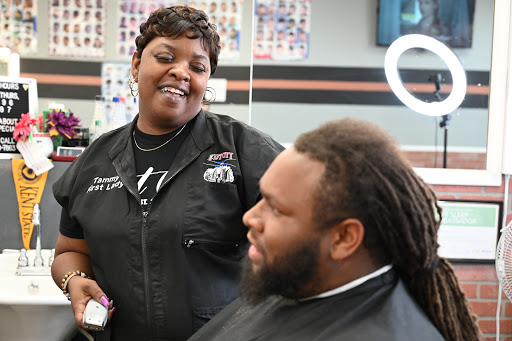 Barber Shop «Kut City Full Services Barbershop», reviews and photos, 1485 E Dublin Granville Rd, Columbus, OH 43229, USA