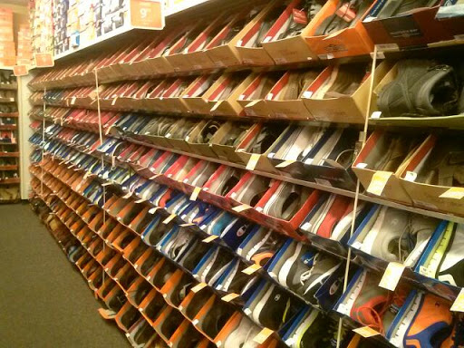 Shoe Store «Payless ShoeSource», reviews and photos, 781 W Hamilton Ave, Campbell, CA 95008, USA