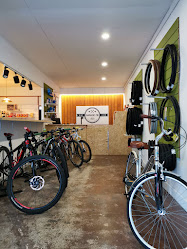 Garage 210 bike café