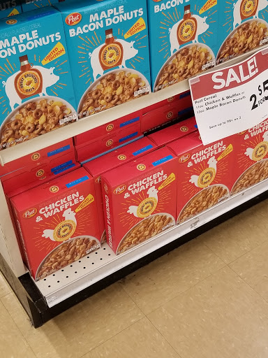 Supermarket «Giant Eagle Supermarket», reviews and photos, 9901 Mountain View Dr, West Mifflin, PA 15122, USA