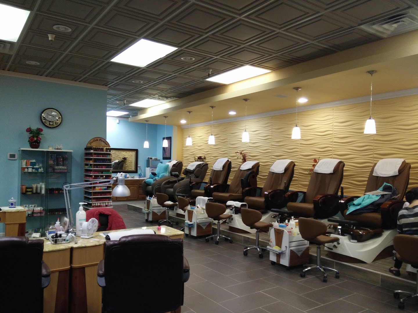 KT Nail Salon