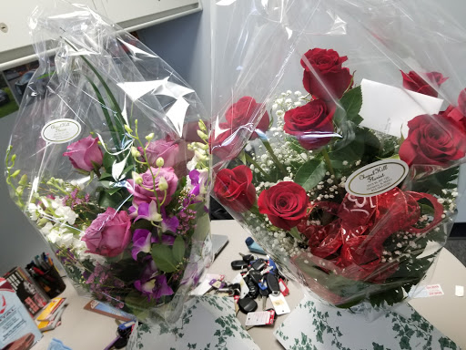 Florist «Chapel Hill Florist», reviews and photos, 2913 IL-120, McHenry, IL 60051, USA