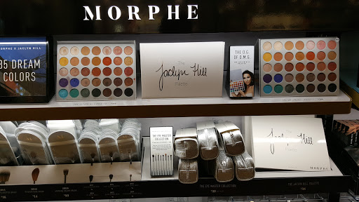 Hair Salon «Ulta Beauty», reviews and photos, 24235 Magic Mountain Pkwy, Valencia, CA 91355, USA