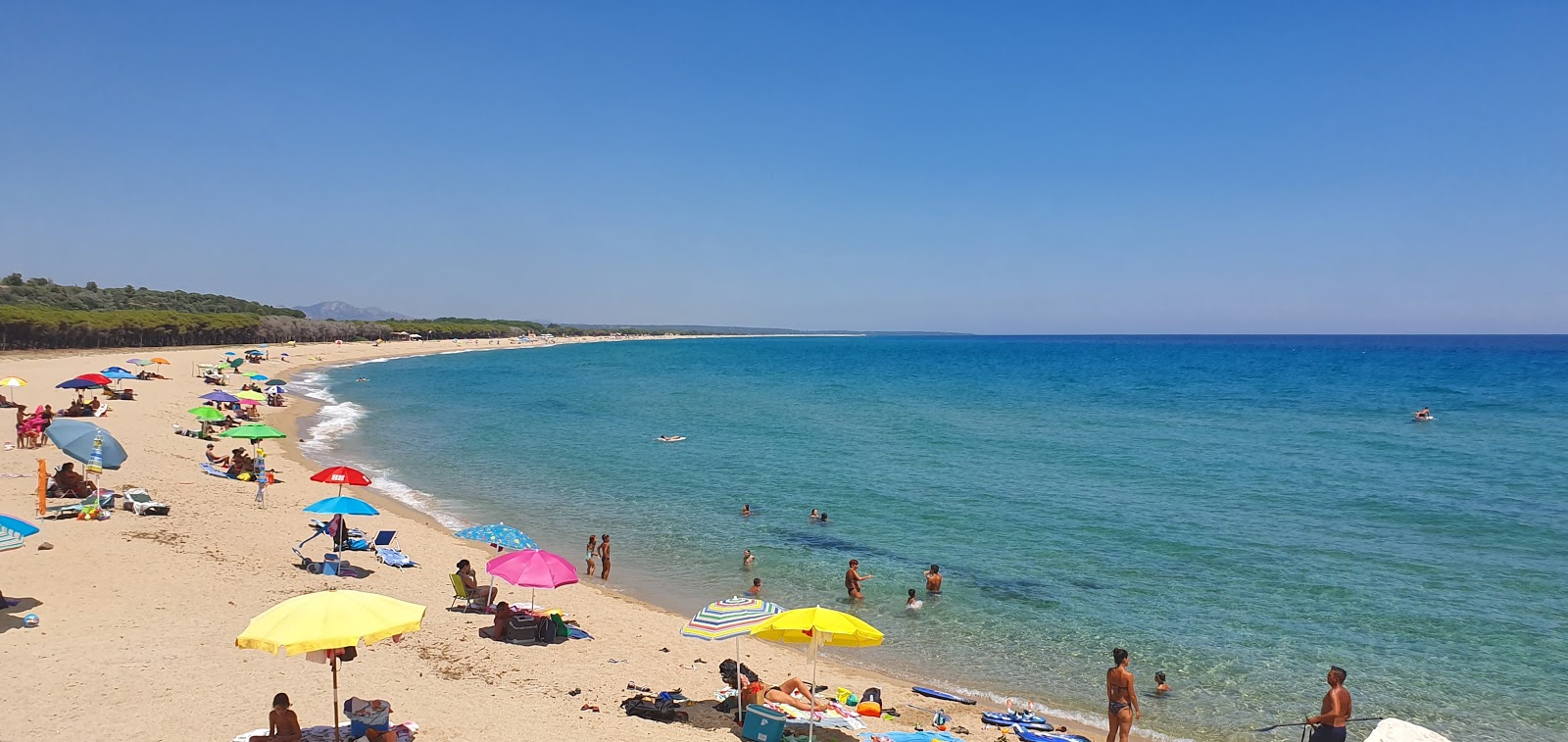 Fotografie cu Spiaggia Su Barone cu nivelul de curățenie in medie