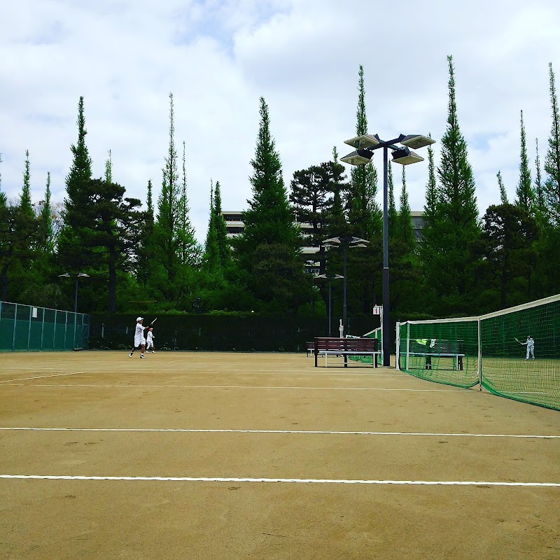 神宮 外苑 テニス クラブ