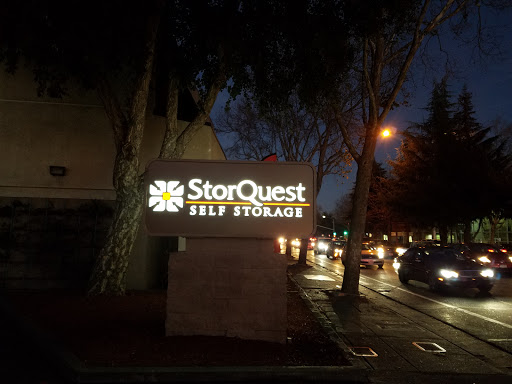 Self-Storage Facility «StorQuest Self Storage», reviews and photos, 1100 Davis St, San Leandro, CA 94577, USA