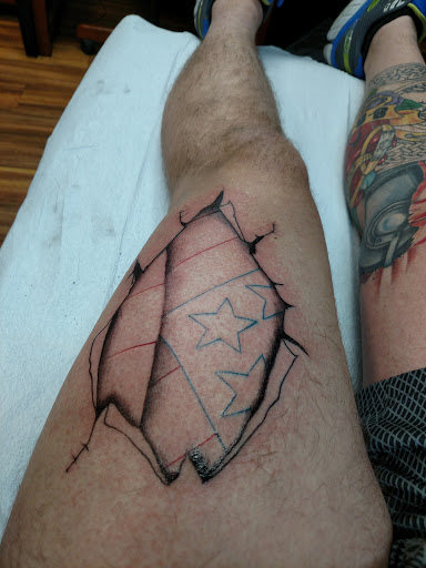 Tattoo and Piercing Shop «Bleed Blue Tattoo & Piercing», reviews and photos, 527 S Upper St, Lexington, KY 40508, USA