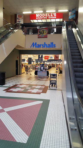 Marshalls, 122 Park Ave, Willow Grove, PA 19090, USA, 