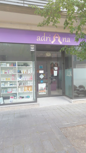 Adriana Perruqueria en laBisbal d'Empordà, Girona