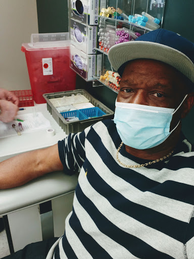 Convenience Store «Shotz Convenience Store», reviews and photos, 2900 E 27th St, Kansas City, MO 64127, USA