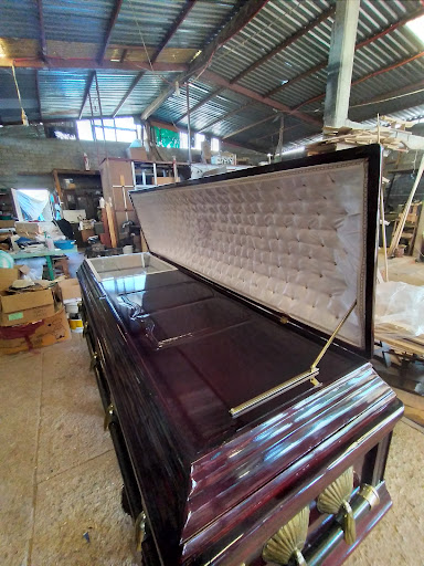 Fabrica de ataúdes y funeraria Nazareth en Oaxaca