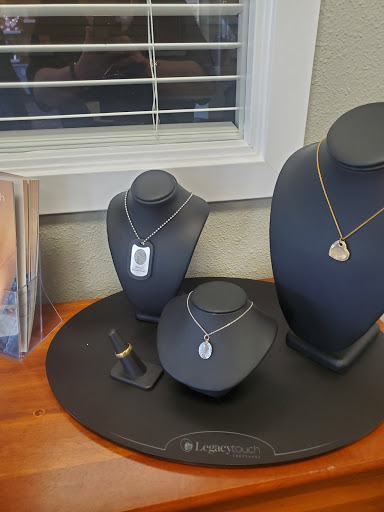 Cremation Service «Crown Memorial Center-Cremation Services», reviews and photos, 17064 SE McLoughlin Blvd, Portland, OR 97267, USA