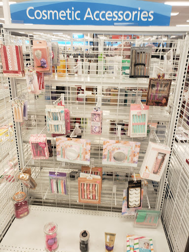 Clothing Store «Ross Dress for Less», reviews and photos, 340 W Kettleman Ln, Lodi, CA 95240, USA