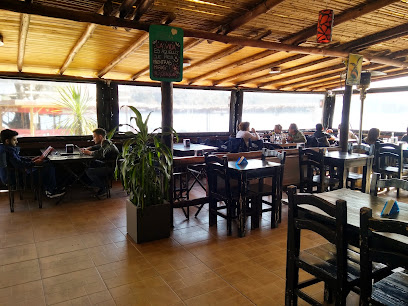 El Bajo - Resto bar - Hipólito Yrigoyen 900, Villa Carlos Paz, Córdoba, Argentina