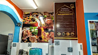 Atmosphère du Restaurant de plats à emporter La Maison Du Couscous à Gujan-Mestras - n°3