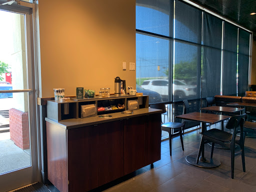 Coffee Shop «Starbucks», reviews and photos, 2034 N Highland Ave, Jackson, TN 38305, USA