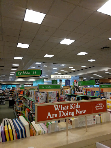 Book Store «Barnes & Noble», reviews and photos, 18025 Garden Way NE, Woodinville, WA 98072, USA