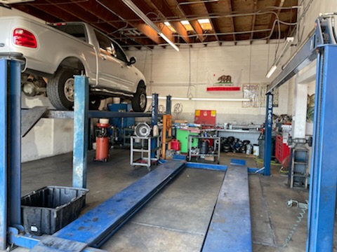 Transmission Shop «AAMCO Transmissions & Total Car Care», reviews and photos, 1304 Newbury Rd, Thousand Oaks, CA 91320, USA