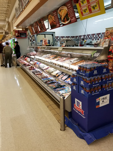 Grocery Store «Giant Food Stores», reviews and photos, 2104 Van Reed Rd, West Lawn, PA 19609, USA