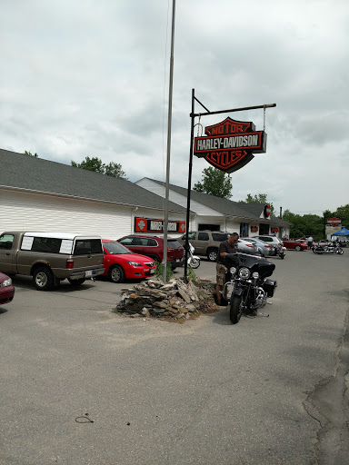 Motorcycle Dealer «American Harley Davidson», reviews and photos, 1437 Central St, Leominster, MA 01453, USA