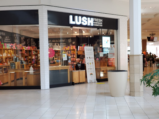 Shopping Mall «Pheasant Lane Mall», reviews and photos, 310 Daniel Webster Hwy, Nashua, NH 03060, USA