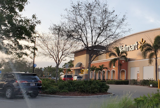 Department Store «Walmart Supercenter», reviews and photos, 19975 S Tamiami Trail, Estero, FL 33928, USA