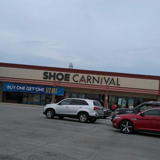 Shoe Store «Shoe Carnival», reviews and photos, 4835 W 77th St, Burbank, IL 60459, USA