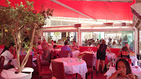 Atmosphère du Restaurant français Le Miramar à Marseille - n°13