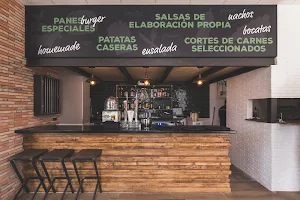 La Calle Burger Tarifa image