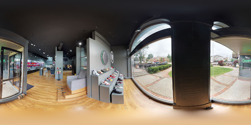 Shoe Store «Corporate», reviews and photos, 2643 Erie Ave, Cincinnati, OH 45208, USA