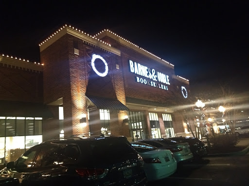 Barnes & Noble, 735 Haywood Rd, Greenville, SC 29607, USA, 