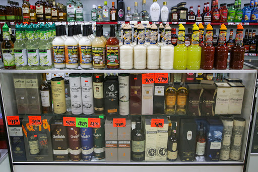 Liquor Store «Pershing Liquors», reviews and photos, 5660 N Pershing Ave, Stockton, CA 95207, USA