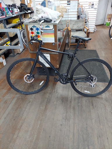 Bicycle Store «Roberts Cycle Shop Chicago», reviews and photos, 7054 N Clark St, Chicago, IL 60626, USA