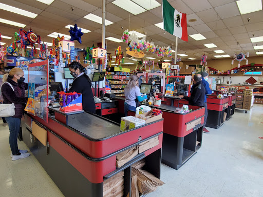 Grocery Store «Super Mercado Mexico», reviews and photos, 970 SE Oak St, Hillsboro, OR 97123, USA